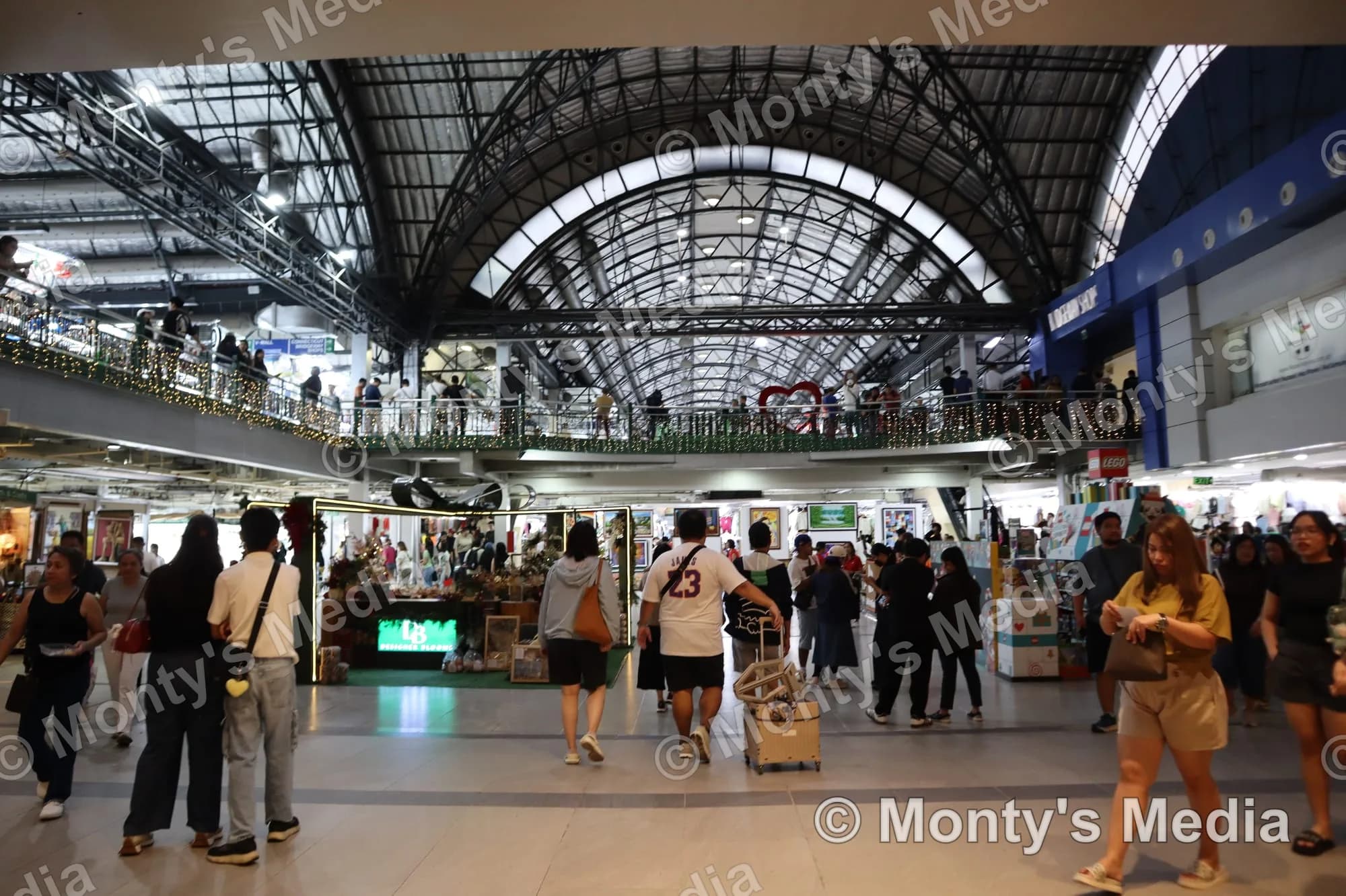 Mall Glass Arch