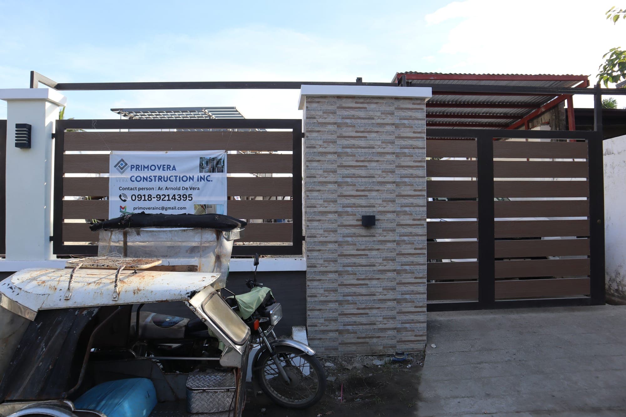 Residence Exterior Full