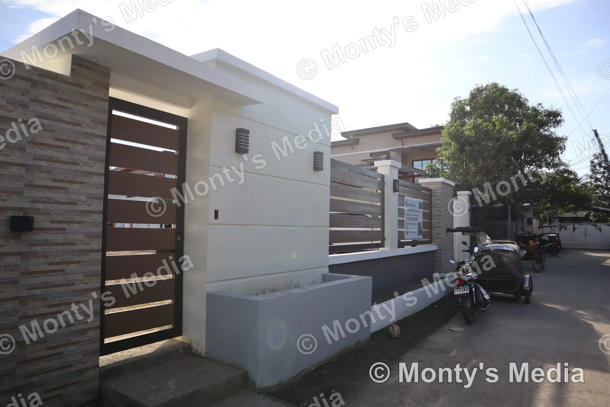 Residence Exterior Gate